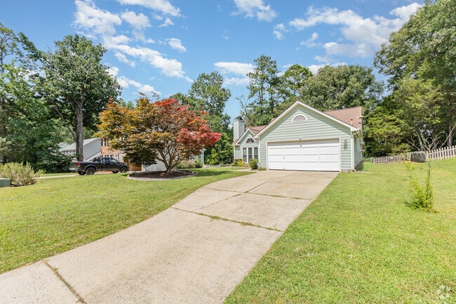 Building Photo - 8712 Canter Post Dr Rental