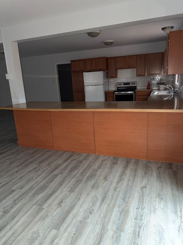 Photo - 9492 Linden Rd