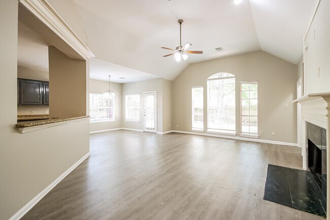 Photo - 4030 Echo Mountain Dr