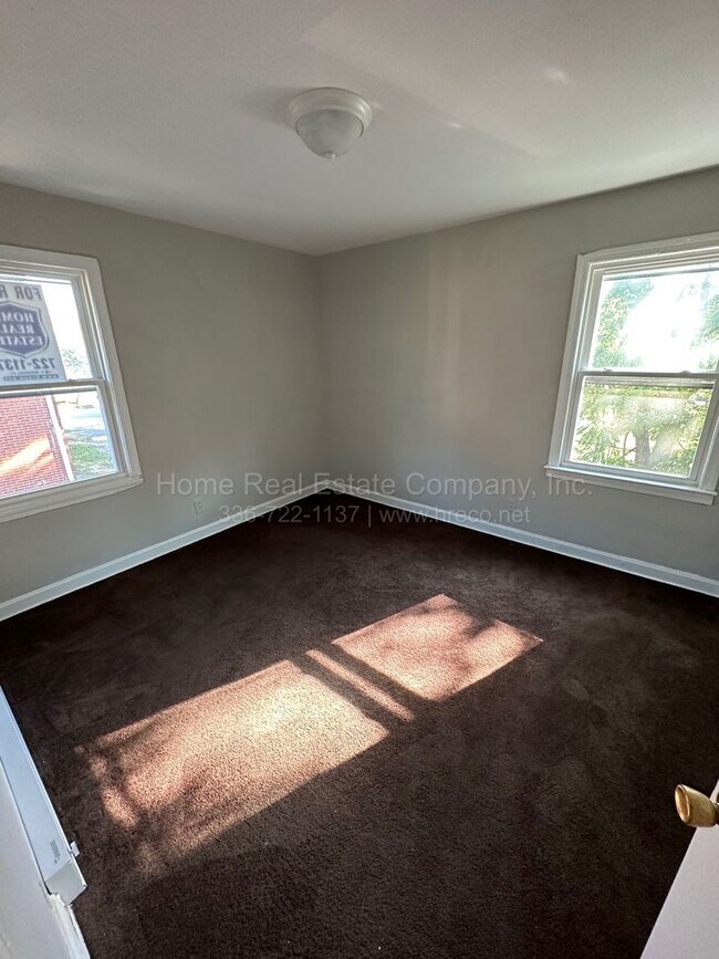 Photo - 1447 Clark Ave Unidad 1447-C