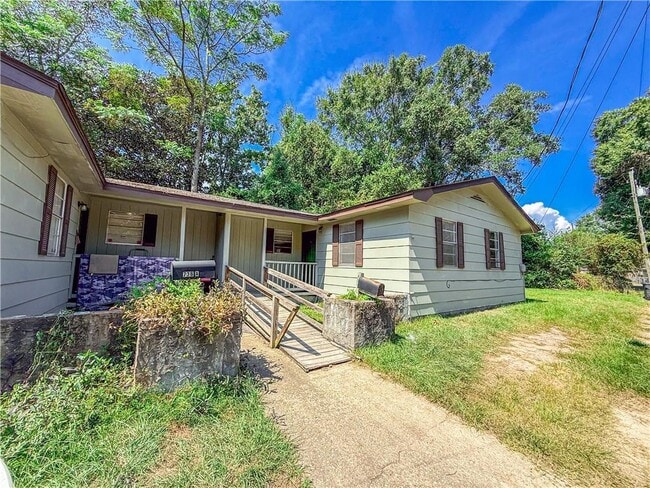 Photo - 736 Reynolds Ave