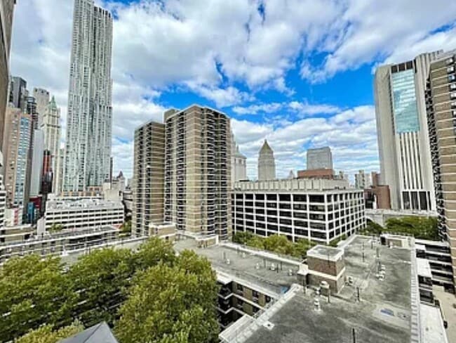 Photo - 100 Beekman St