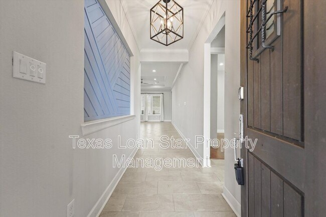 Photo - 4509 Rosemont St