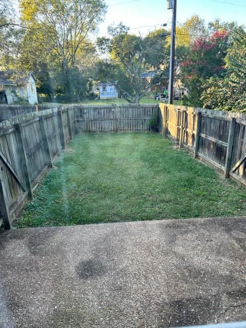Fenced Backyard - 1140 E Main St