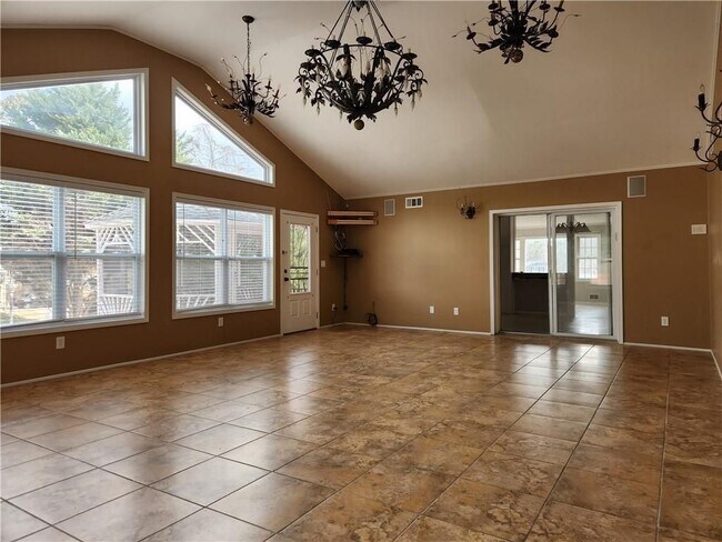 Photo - 2959 Pine Hill Dr