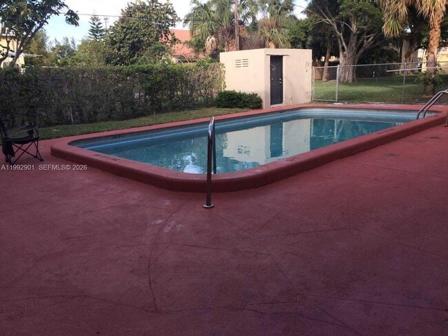 Photo - 265 SW 7th St Unit 1