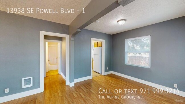 Photo - 13938 SE Powell Blvd