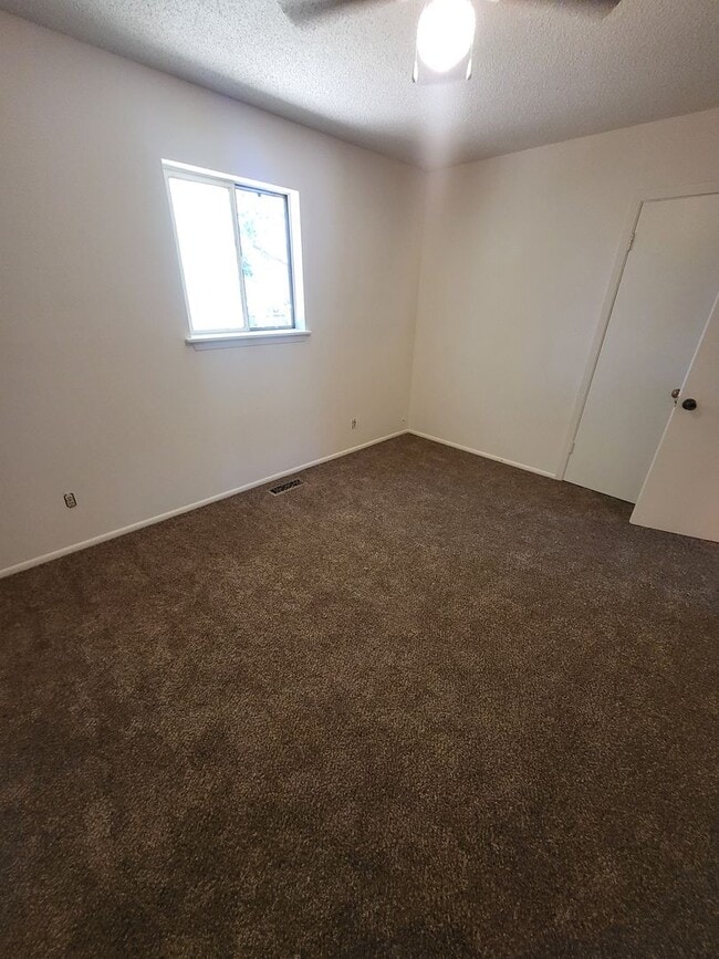 Photo - 2068 W Sheffield Manor