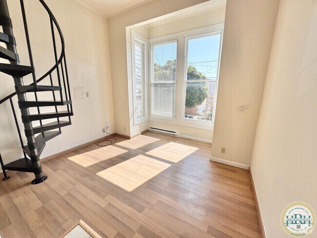 Building Photo - 818-820 Treat Avenue Unit 818 Treat Avenue #1 Rental