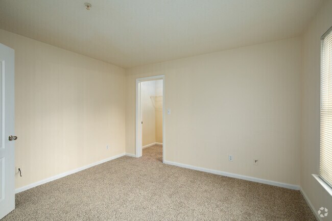 3BR, 2BA - 966SF-Primary Bedroom