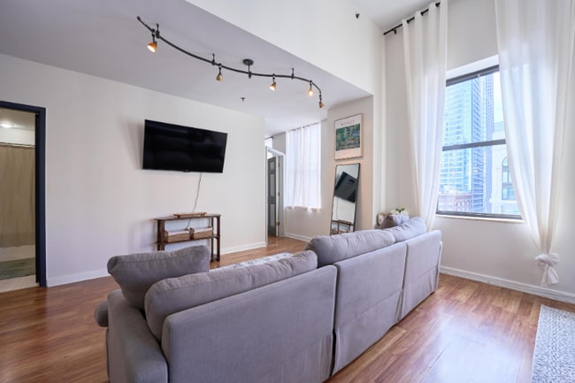 Photo - 5 N Wabash Ave Unit 1706