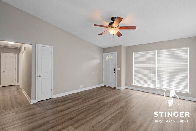 Photo - 16 Quail Ridge Cir N