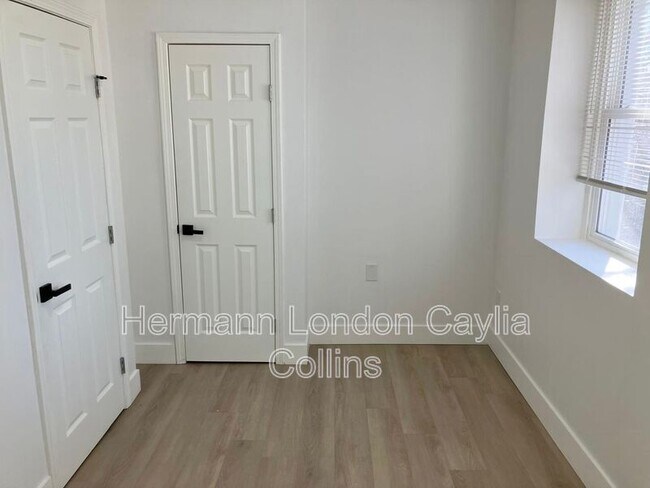 Photo - 5832-5834 Etzel Avenue