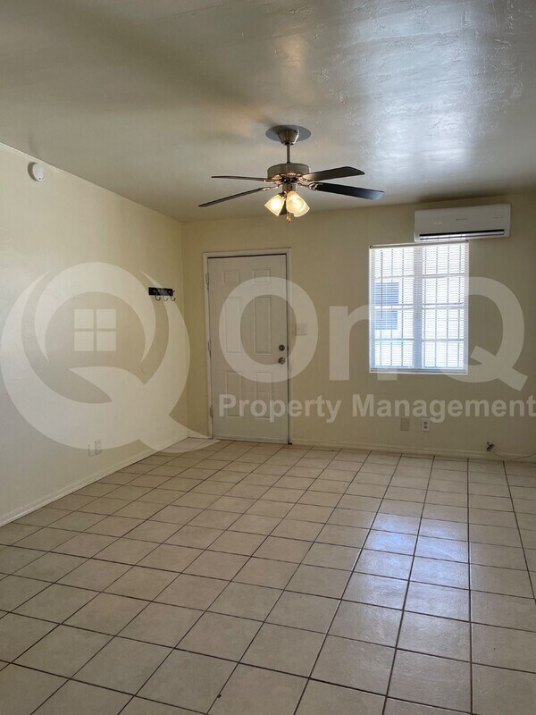 Photo - 39 W 30th St Unidad C