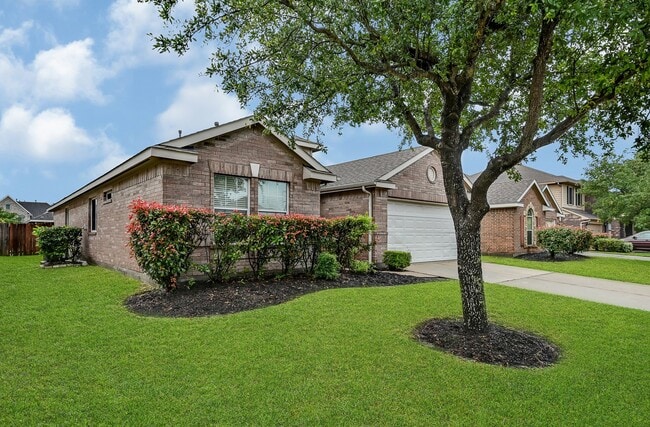 Photo - 15710 Bannowsky Lane