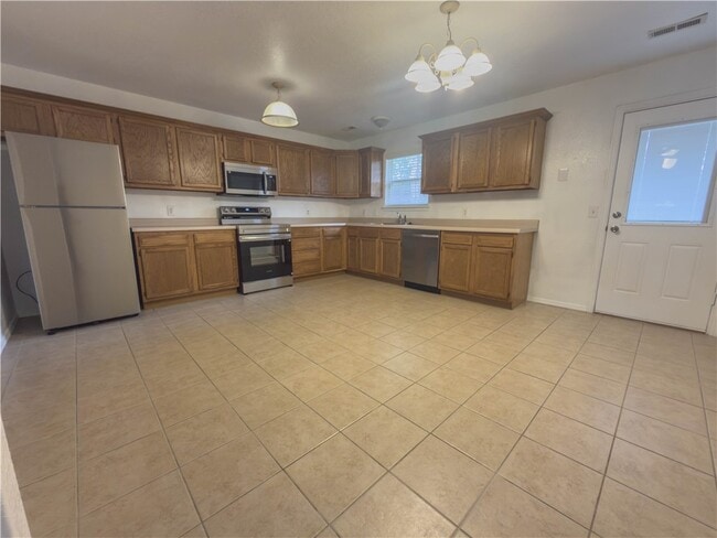 653 Appleridge Dr