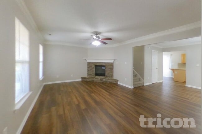 445 Amir Cir