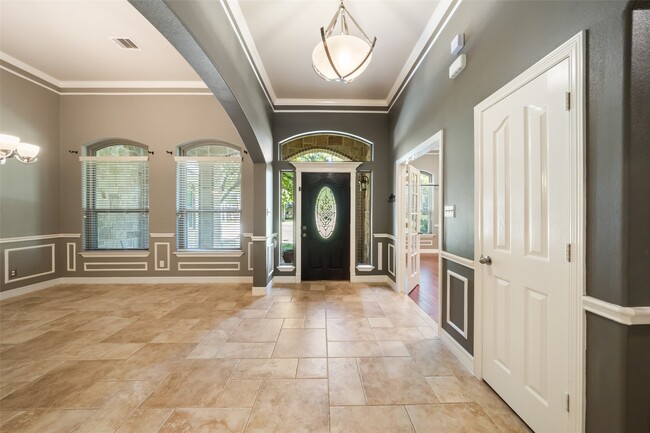 Photo - 1019 Monarch Oak Dr