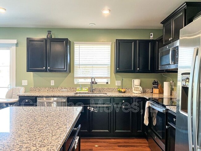 Photo - 111 Sylvester St