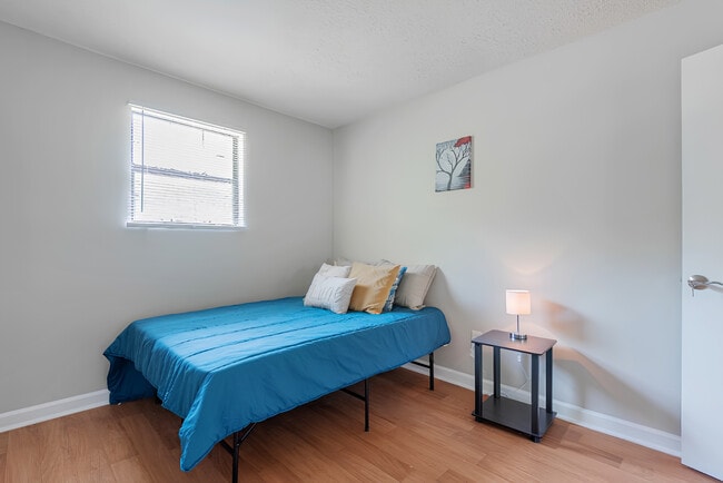 Photo - 2628 Candler Woods Dr