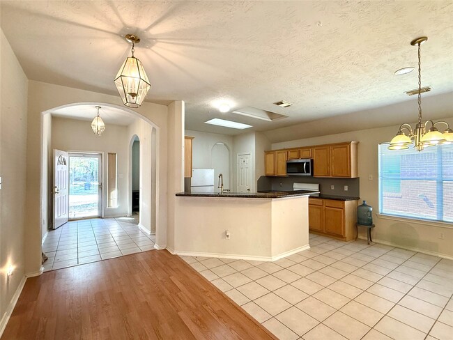 Building Photo - 16714 Bethan Glen Ln