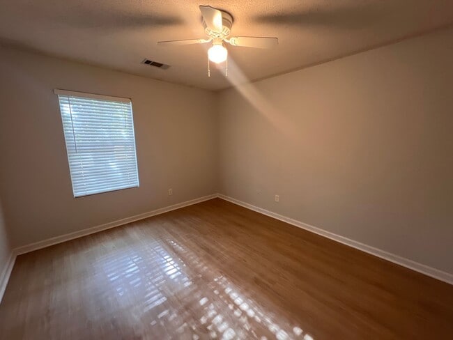 Photo - Center 628-630 Unidad 630