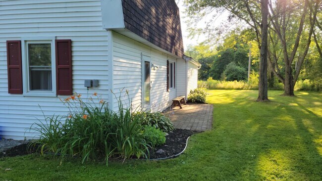 Photo - 1646 Boies Rd