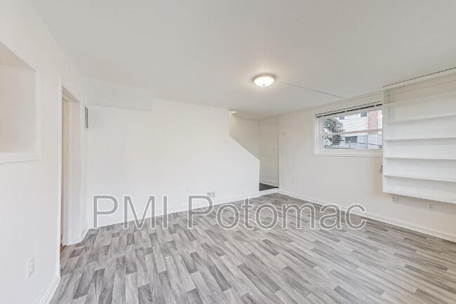 Photo - 7422 Parkwood St