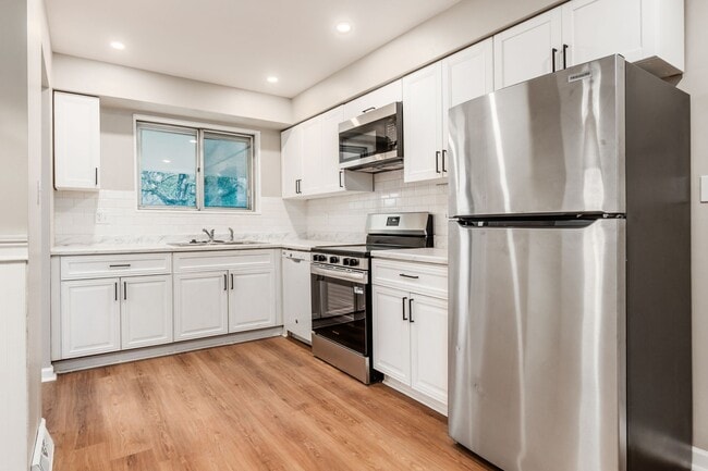 Photo - 2652 Landsburn Dr