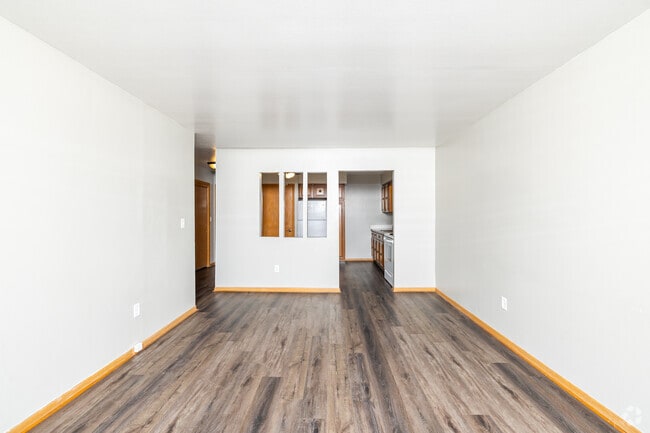 1BR, 1BA - 750SF - Living Room - Hartwell Place Apartments