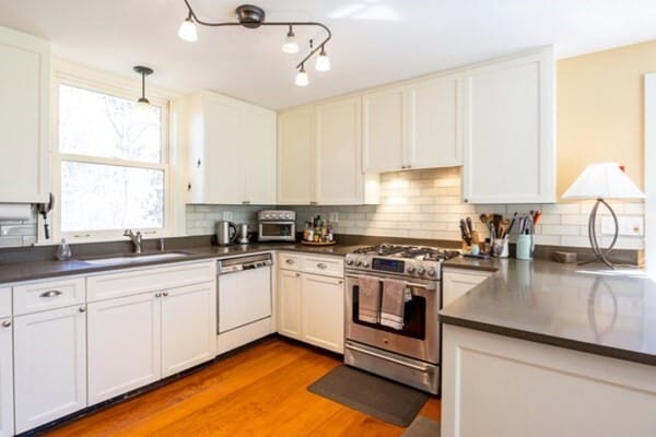 Photo - 46 Buttonwood Farm Rd