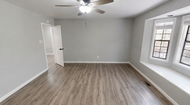 Photo - 15798 Names Dr Unit House