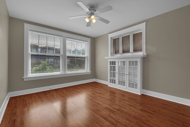 Photo - 3125 Maury Ave Unidad 1S-571