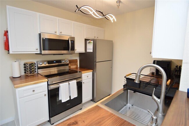 Photo - 10263 Gandy Blvd N Unit 414