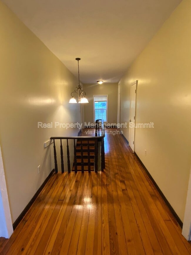 Photo - 817 Grayson Ave