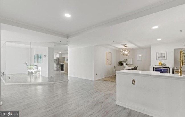 Photo - 250 S President St Unit 600