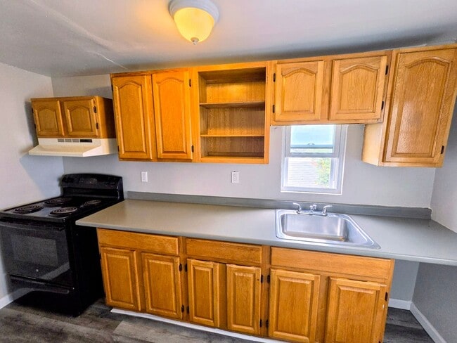 Photo - 430 W Turner St Unit 2B