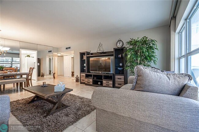 3850 Galt Ocean Dr Unit 403