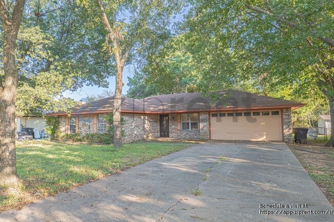 Photo - 1033 Princeton Pl