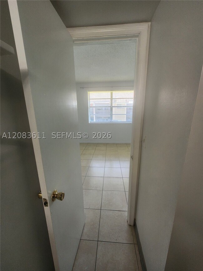 Photo - 10004 Twin Lakes Dr Unit 36-F