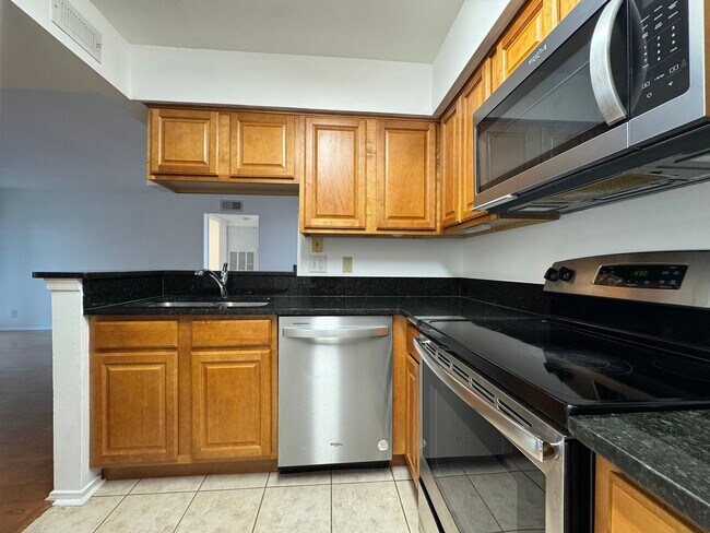 Photo - Bright And Cozy 2 Bed 2 Bath Condo In Vibrant Pointe At Park Center Unit 156