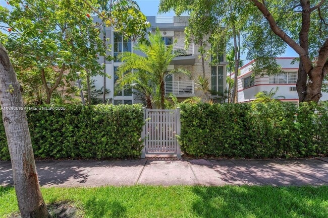 Photo - 836 Pennsylvania Ave Townhome