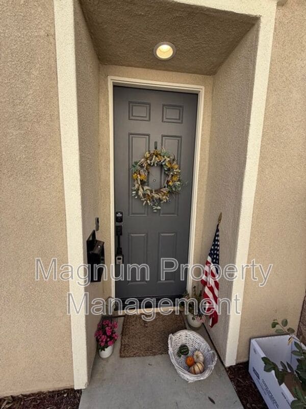 Building Photo - 30411 Ridgecrest Rd