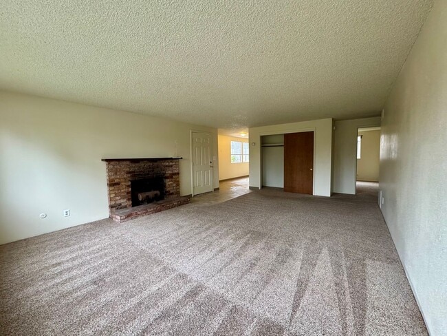 Photo - 4564greg Unit H