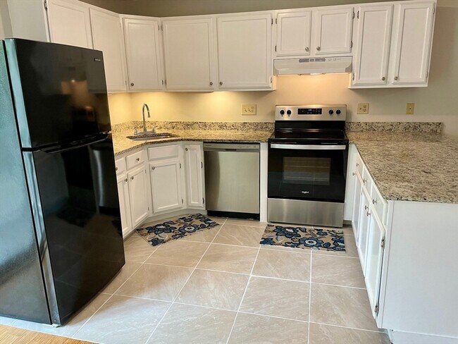 Photo - 71 Edgeworth St Unit 16