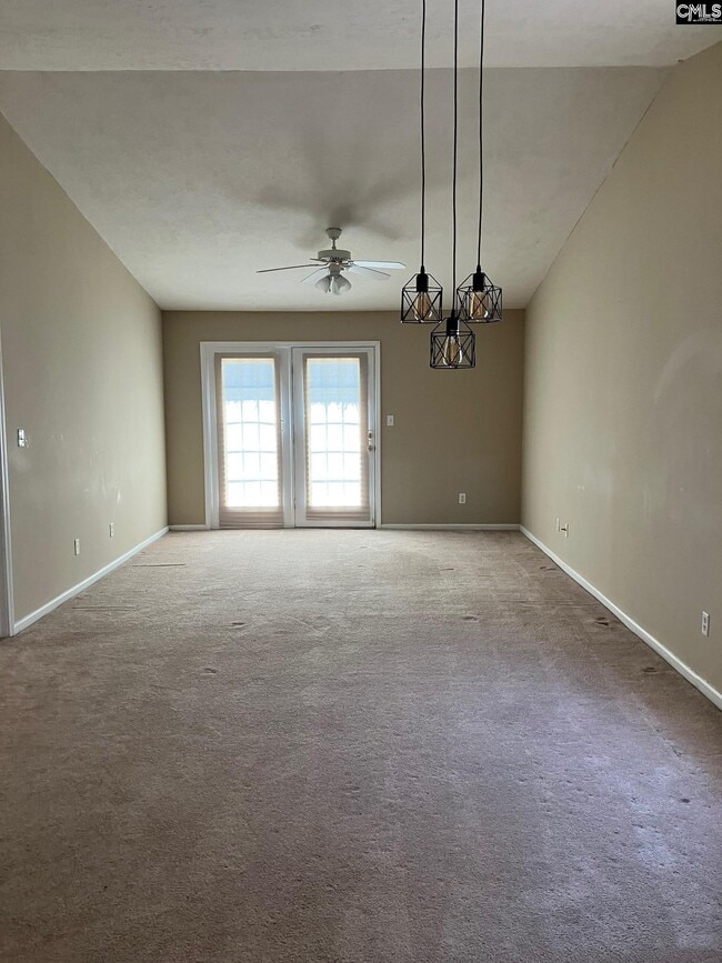 Photo - 143 Cedar Glen Ln