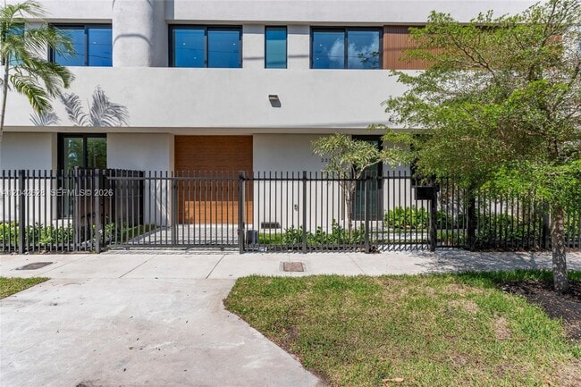 Photo - 2330 SW 36th Ave