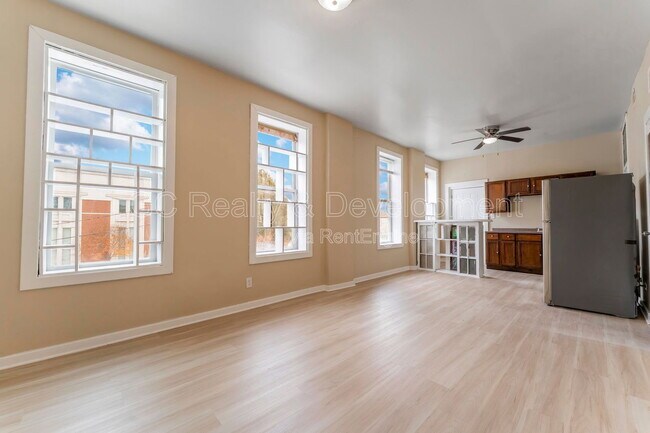 Photo - 3328 W Chicago Ave Unit 2R