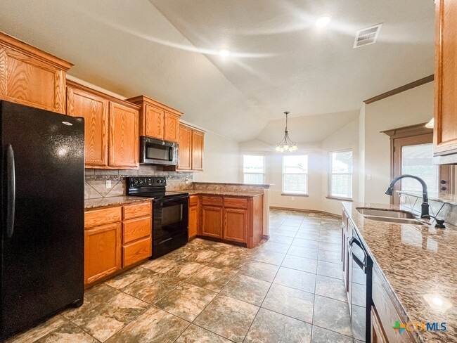 Building Photo - 700 Cosper Creek Dr