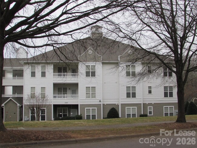 Building Photo - 10125 Westmoreland Rd Unit 2E